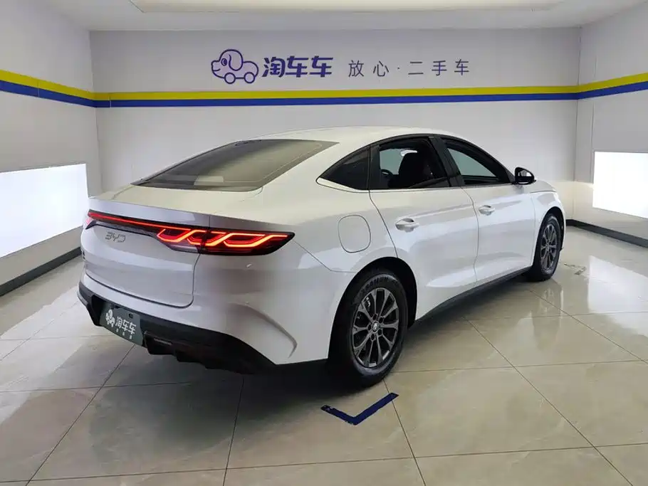 BYD Qin L — фото 3