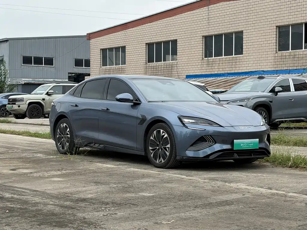 BYD Seal — фото 3