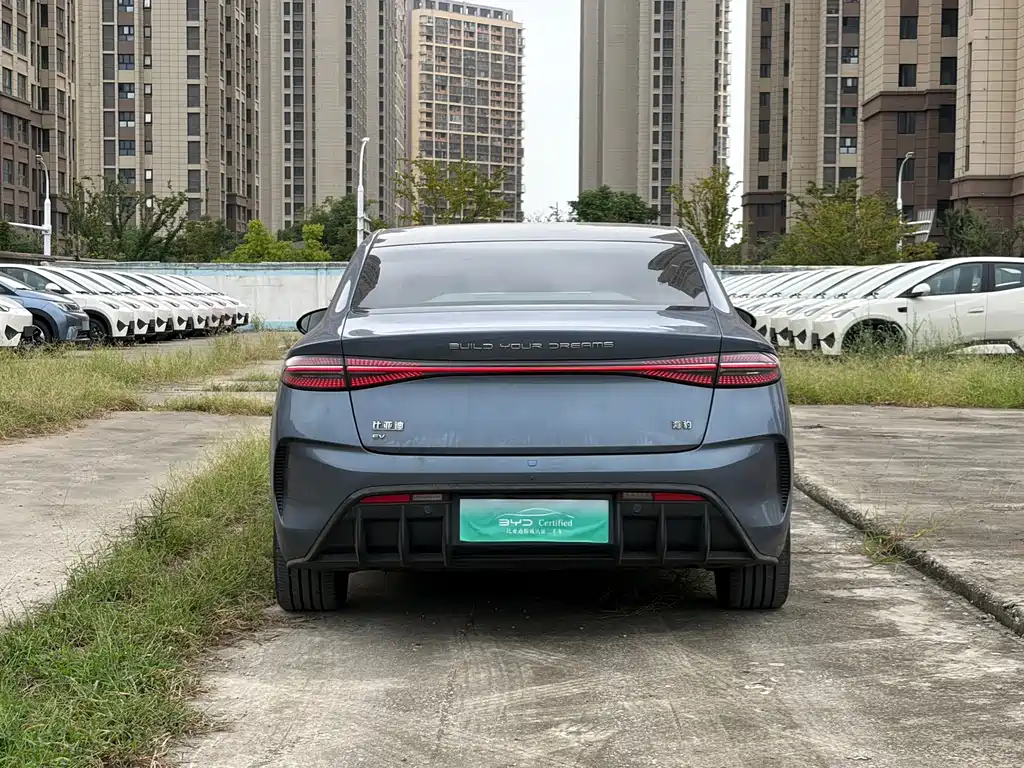 BYD Seal — фото 5