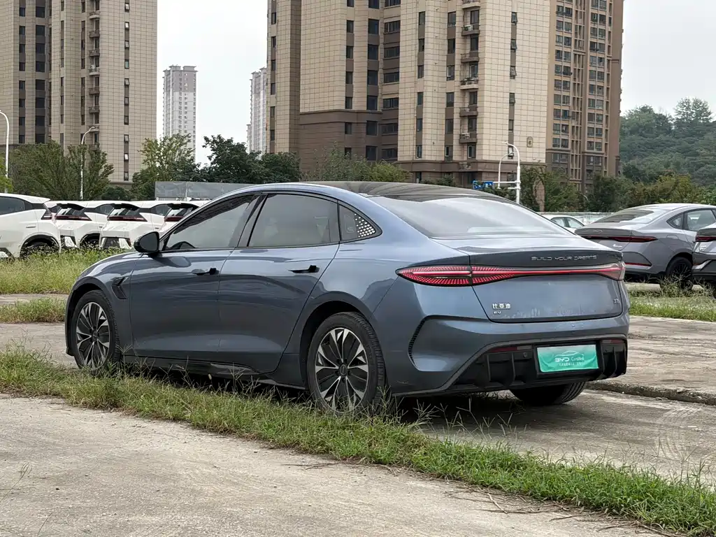 BYD Seal — фото 6
