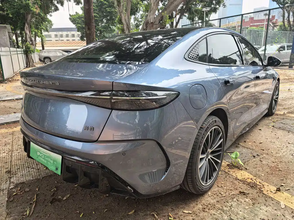 BYD Seal — фото 14