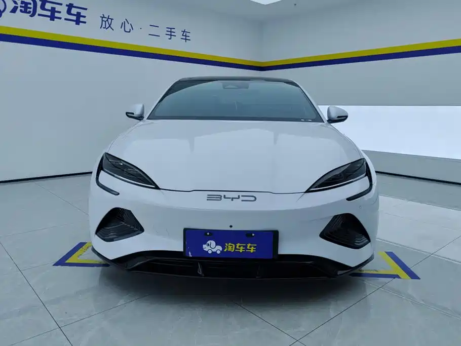 BYD Seal — фото 2