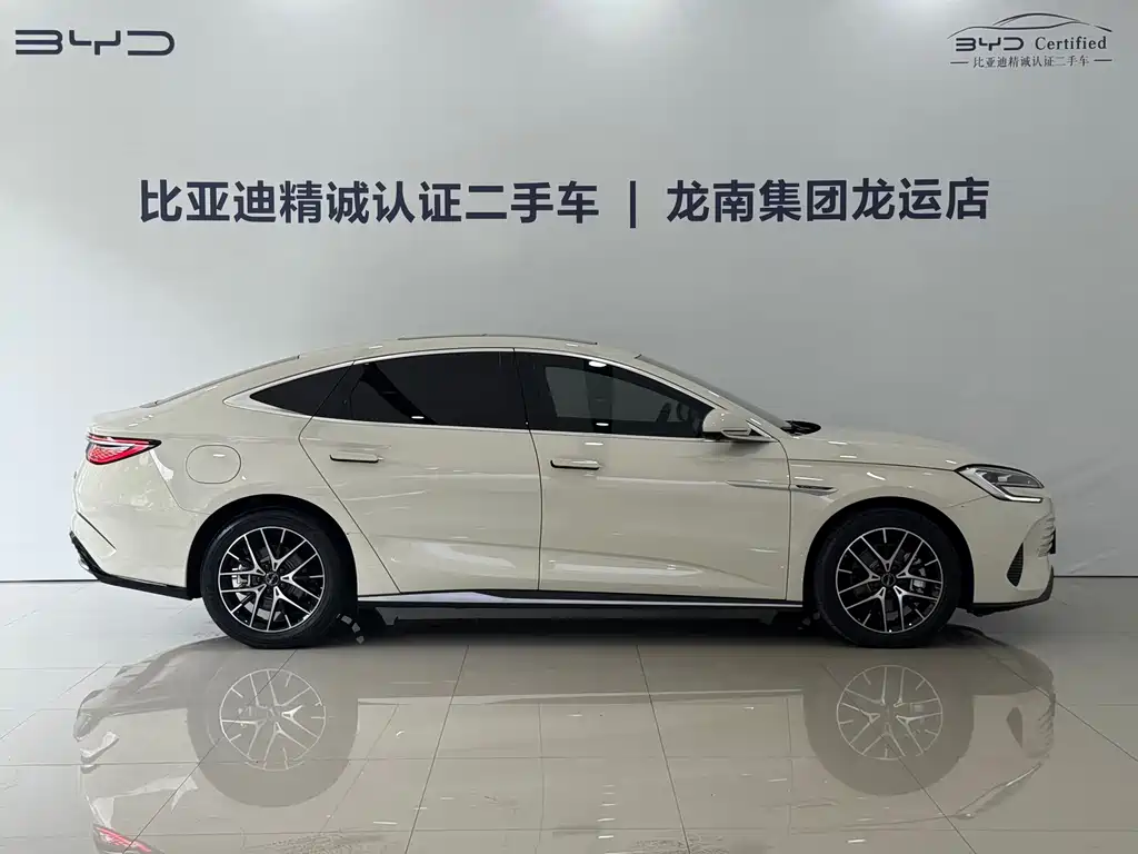 BYD Seal 07 DM-i — фото 8