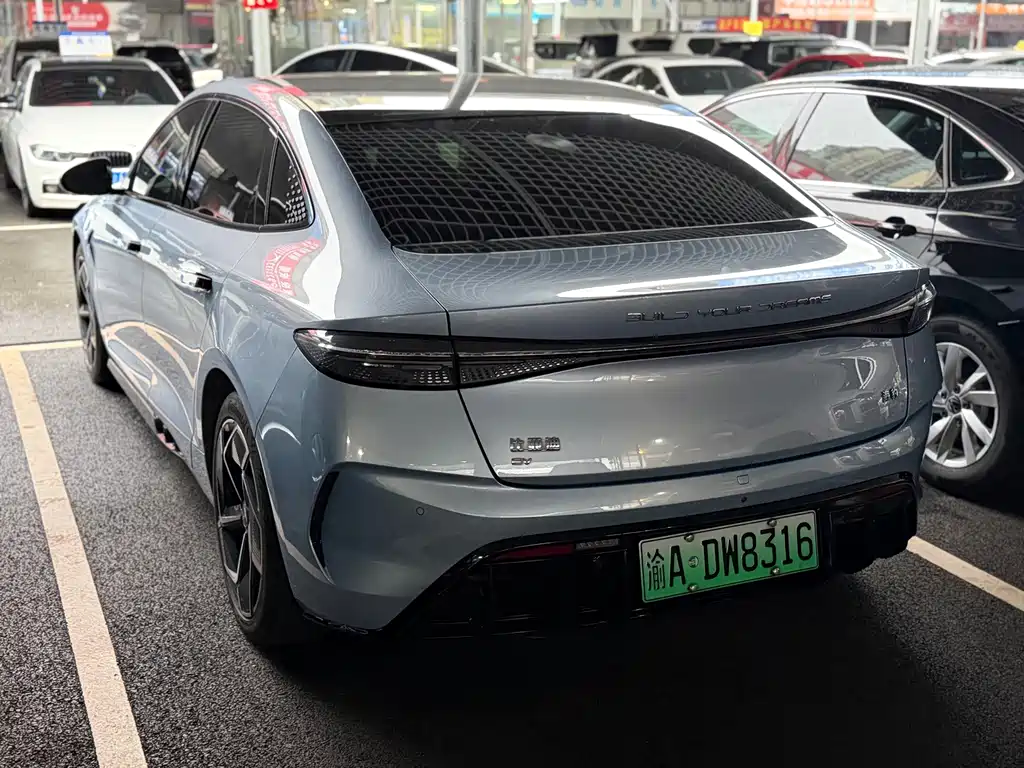 BYD Seal — фото 10