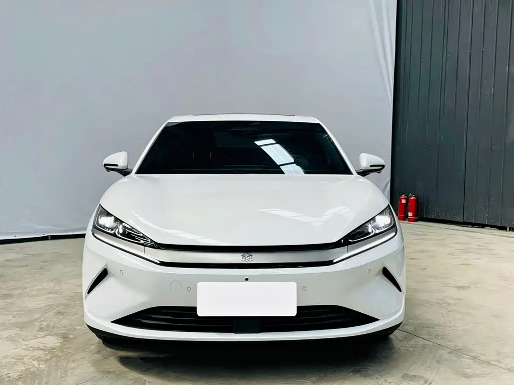 BYD Qin L — фото 2