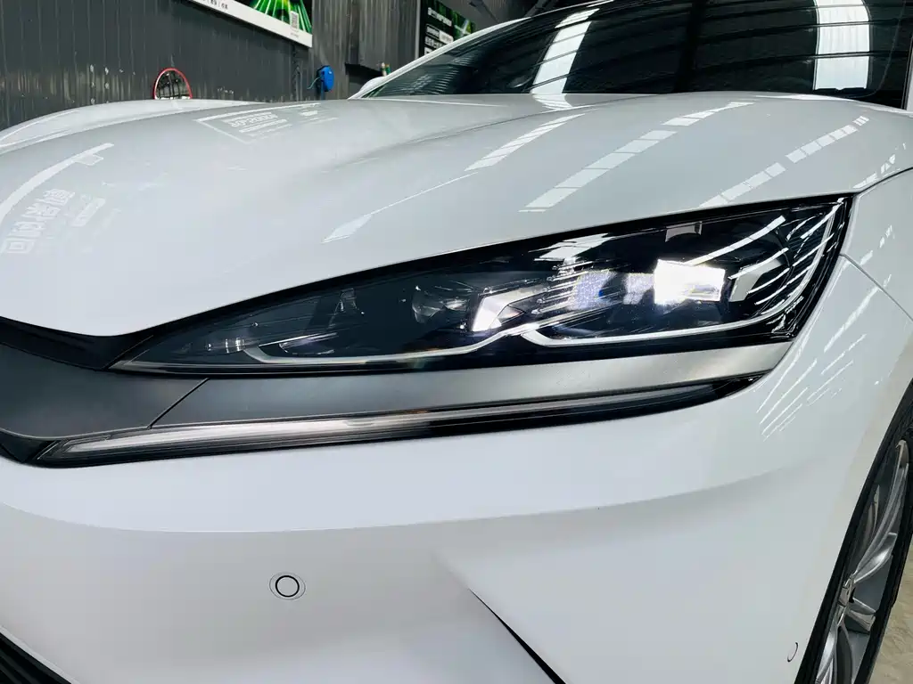 BYD Qin L — фото 11