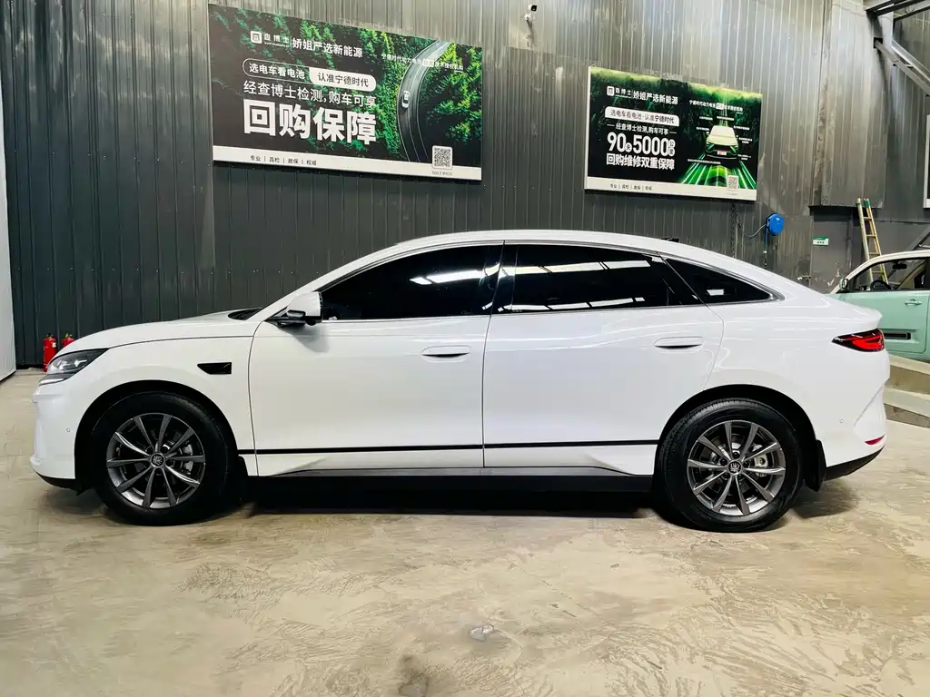 BYD Qin L — фото 7
