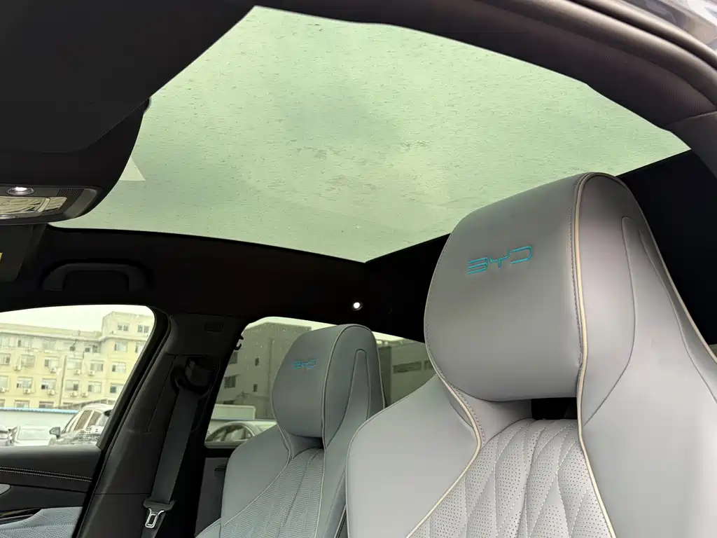 BYD Seal — фото 17