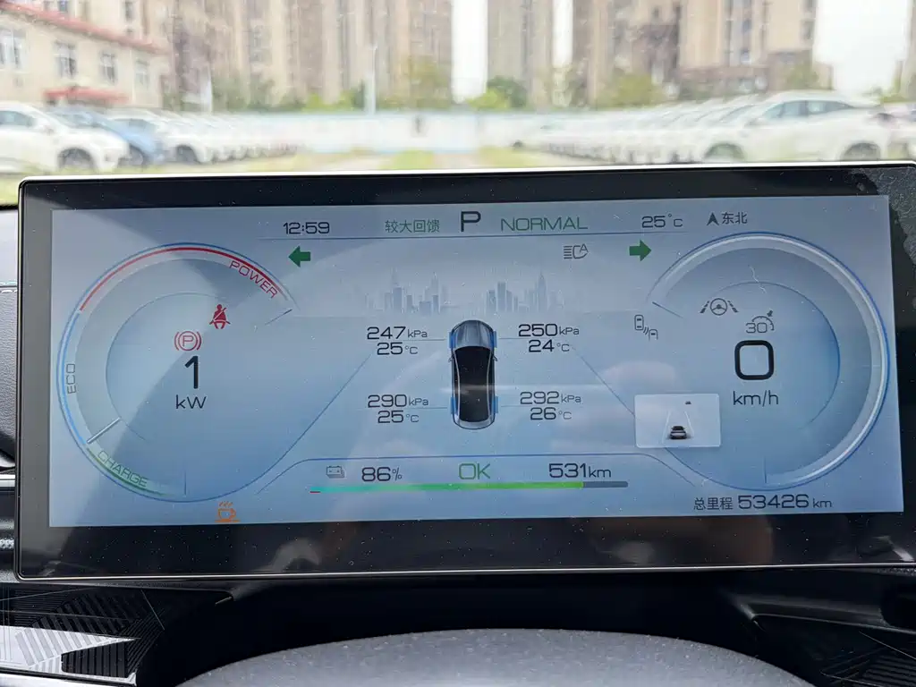 BYD Seal — фото 19