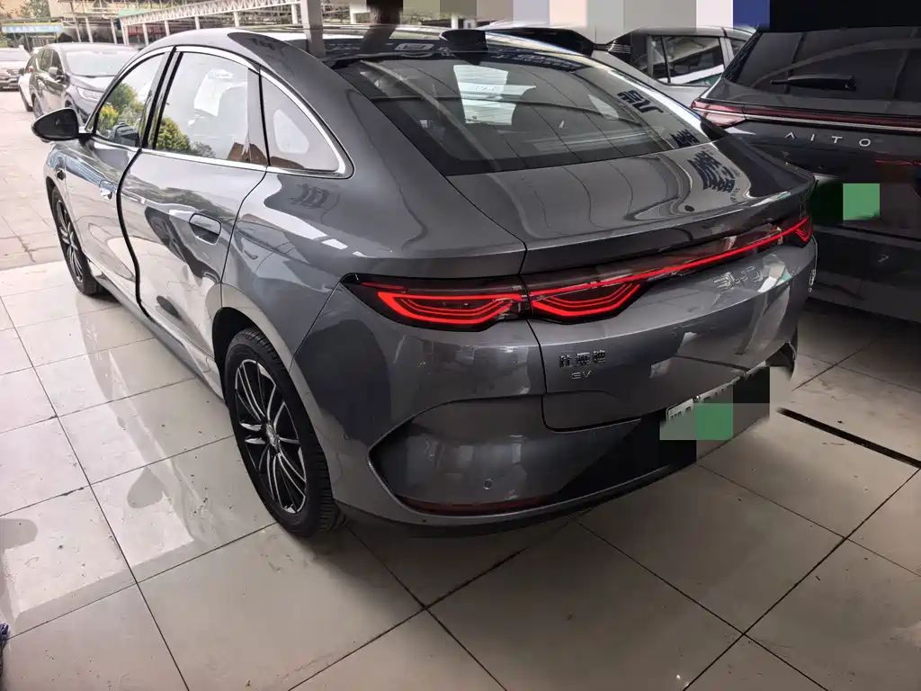 BYD Qin L — фото 15