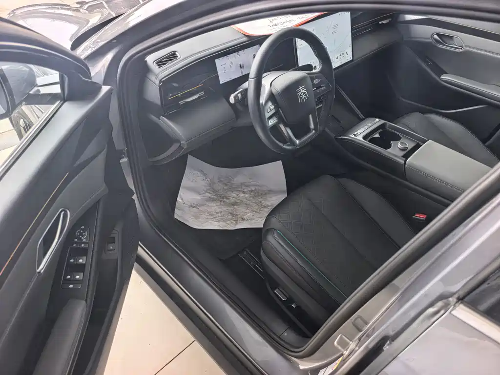 BYD Qin L — фото 4