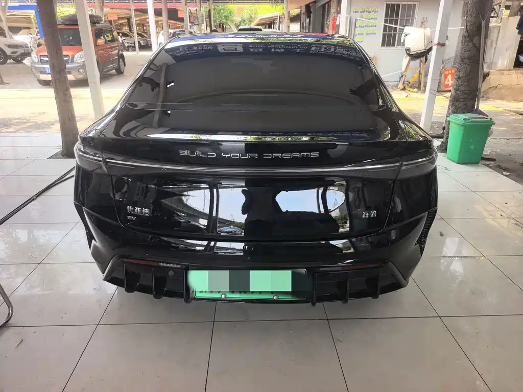 BYD Seal — фото 13