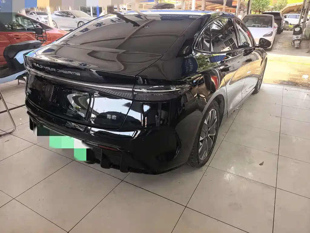 BYD Seal — фото 14