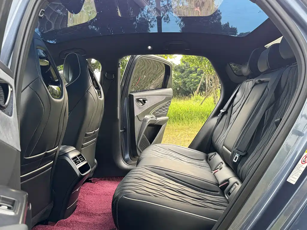 BYD Seal — фото 15