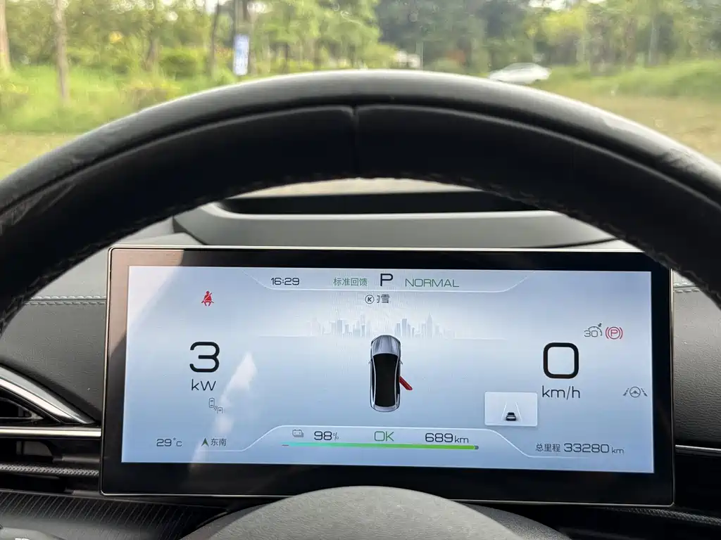 BYD Seal — фото 21