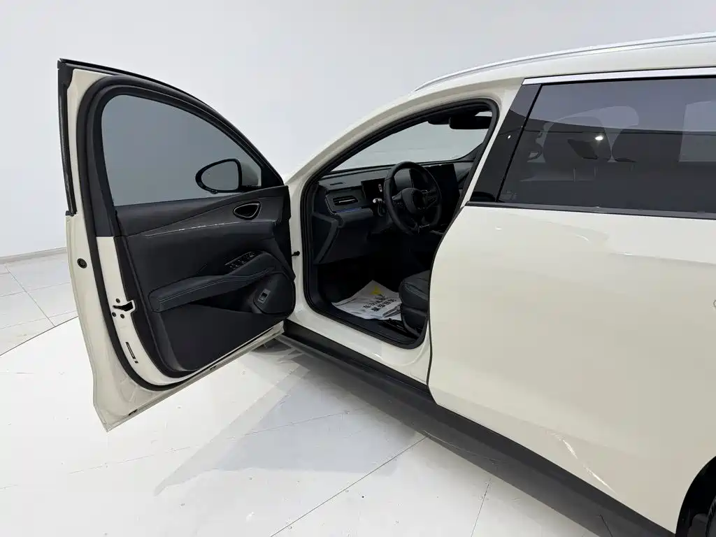 BYD Seal 06 DM-i Touring — фото 23