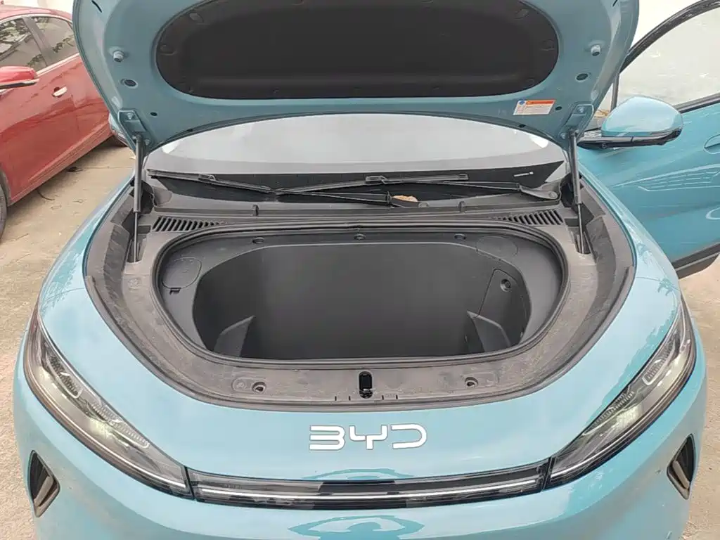 BYD Sealion 05 EV — фото 20