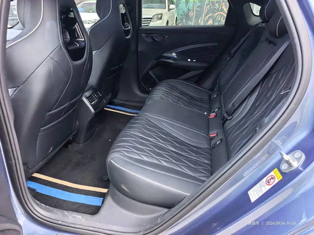 BYD Seal — фото 9