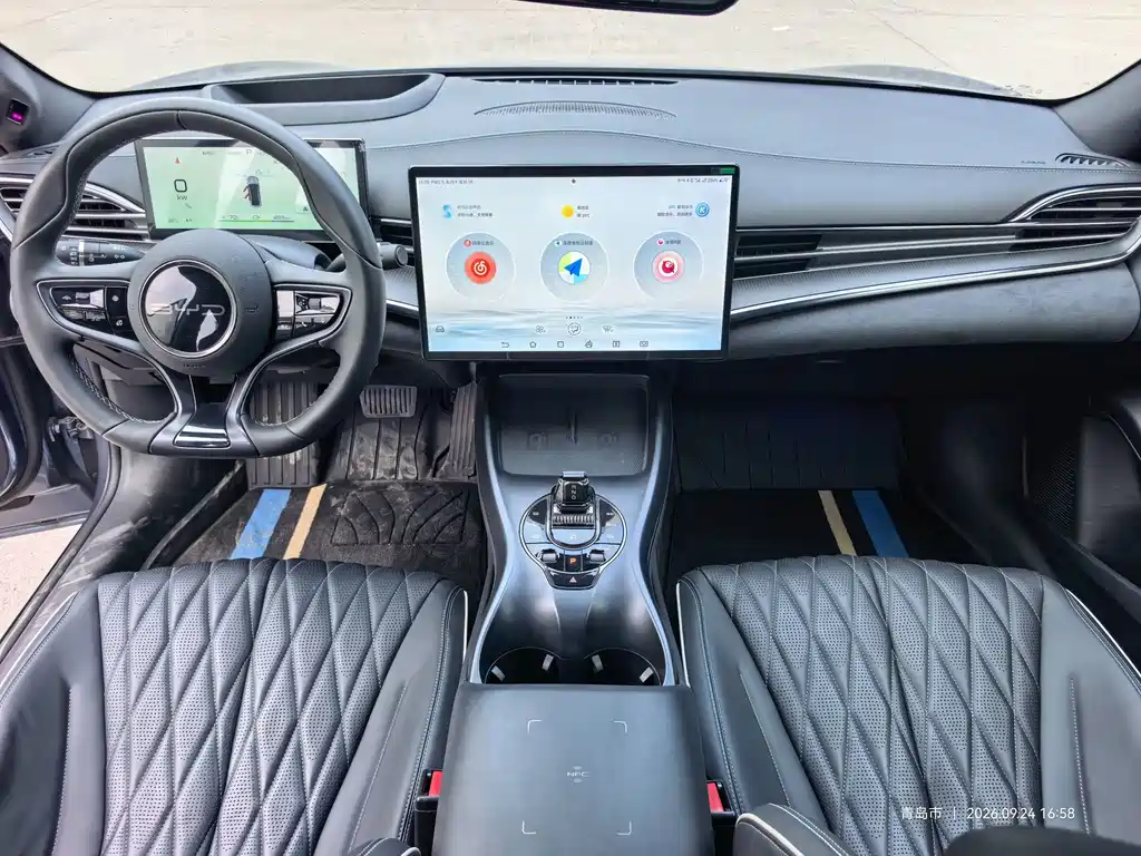 BYD Seal — фото 10