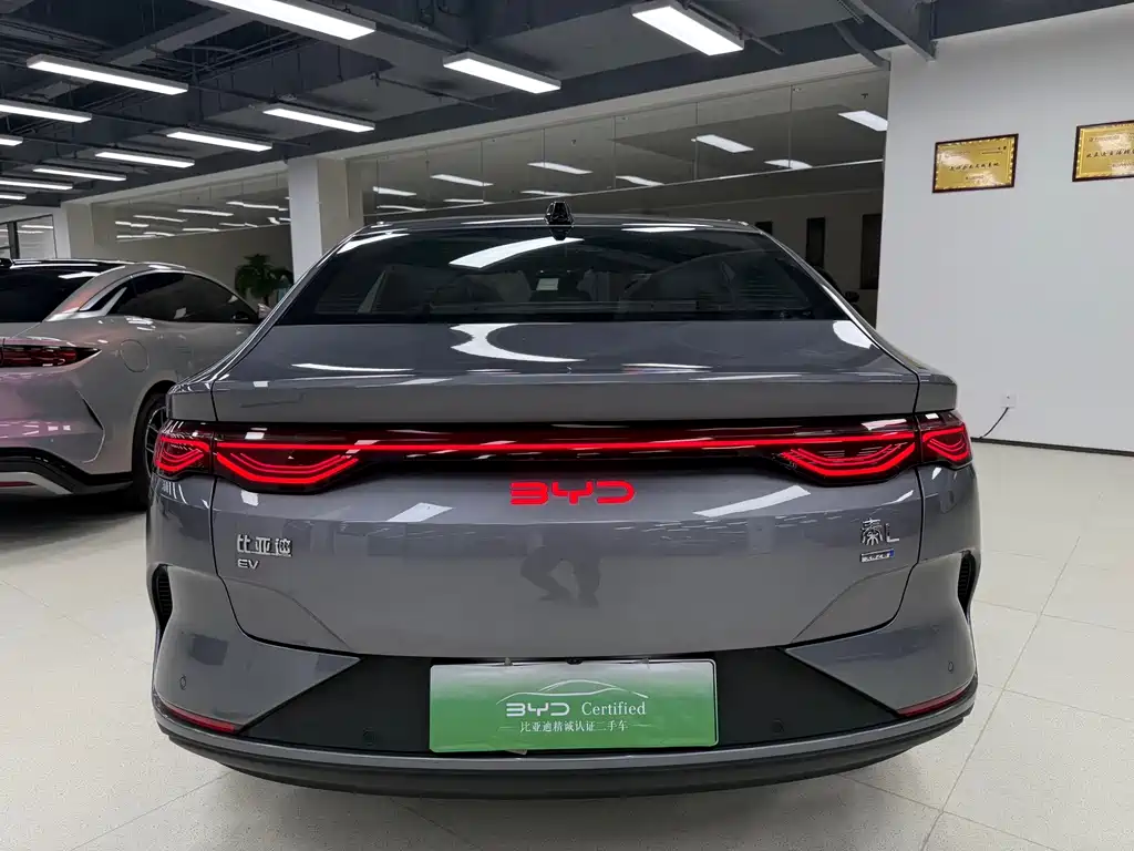 BYD Qin L — фото 6