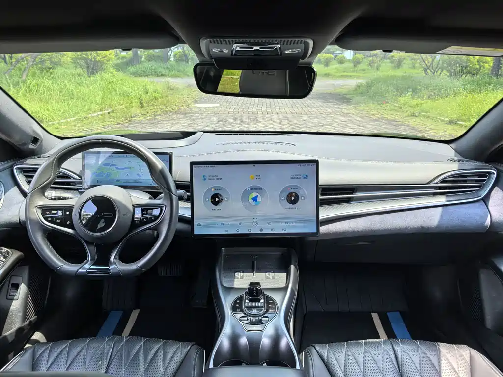 BYD Seal — фото 14