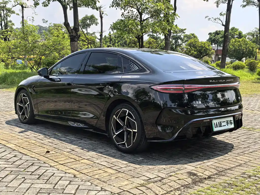 BYD Seal — фото 17