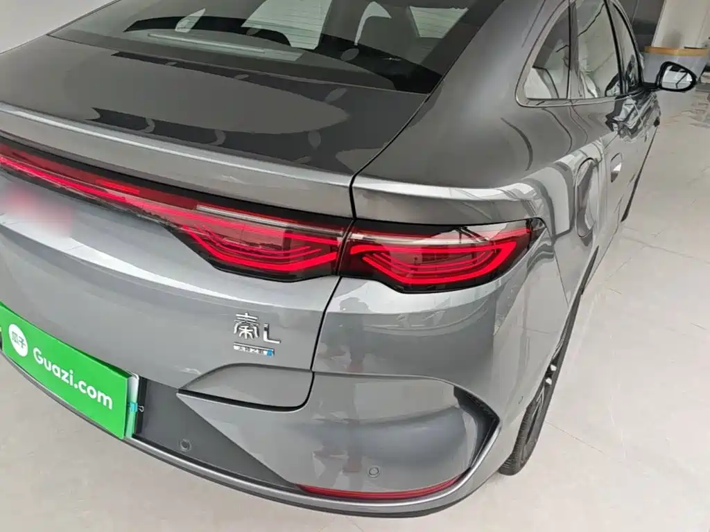 BYD Qin L — фото 8