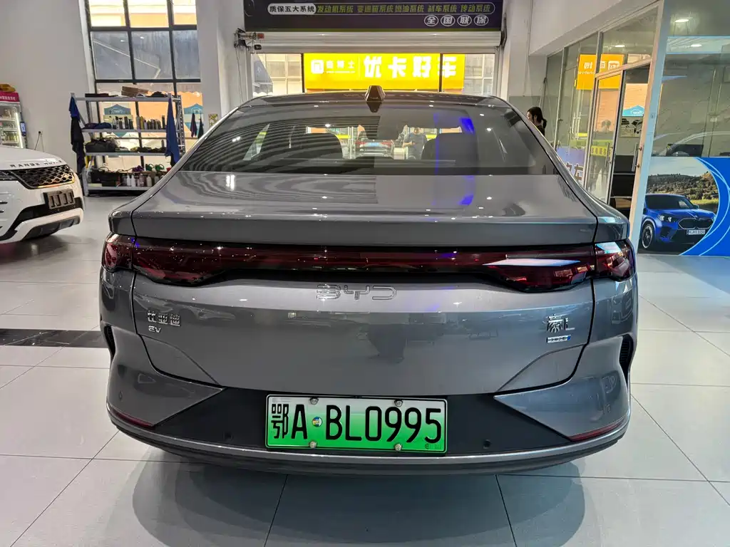 BYD Qin L — фото 8
