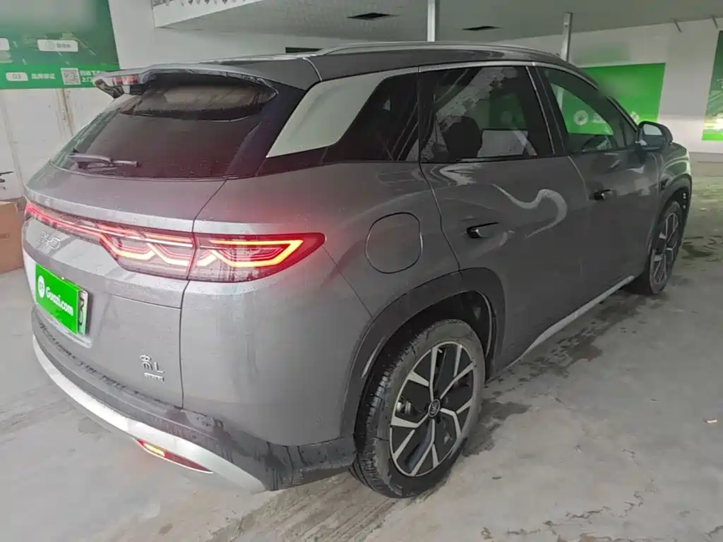 BYD L DM-i — фото 7