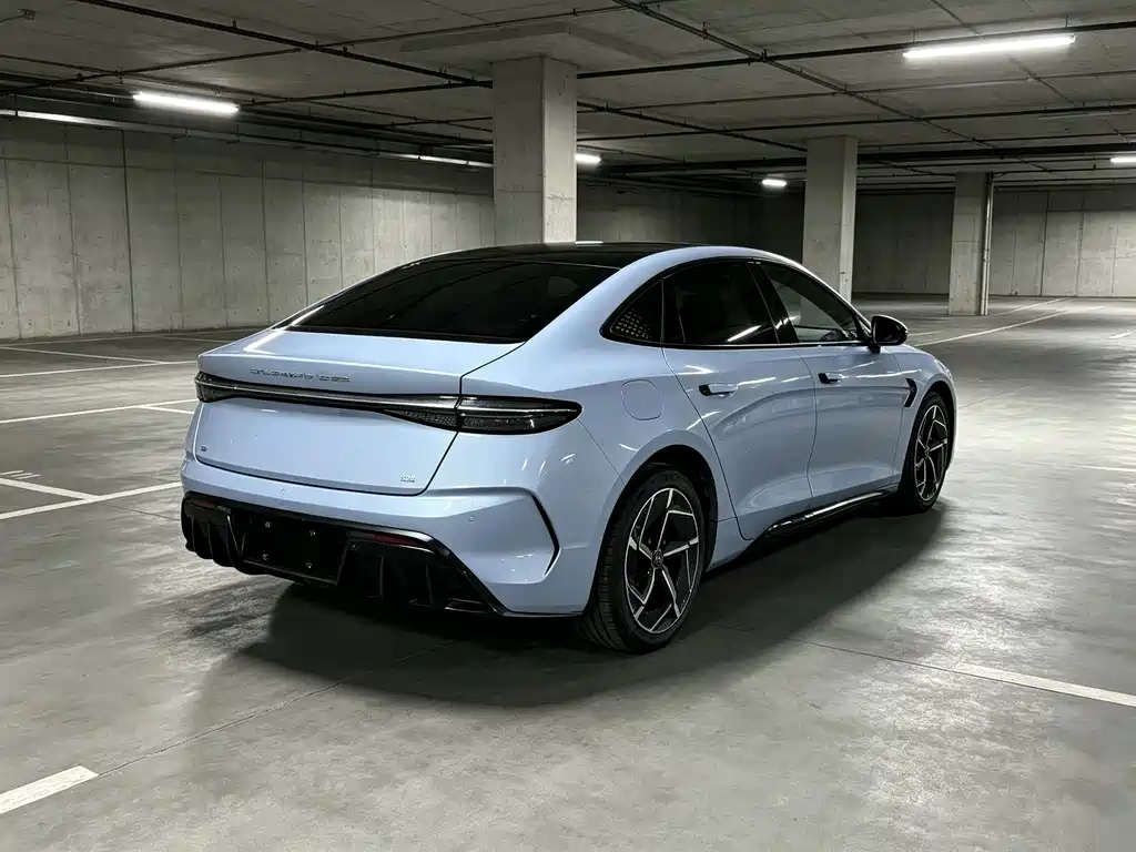 BYD Seal — фото 6