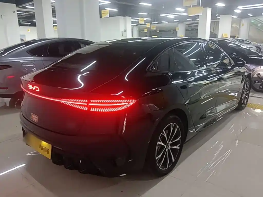 BYD Seal — фото 7
