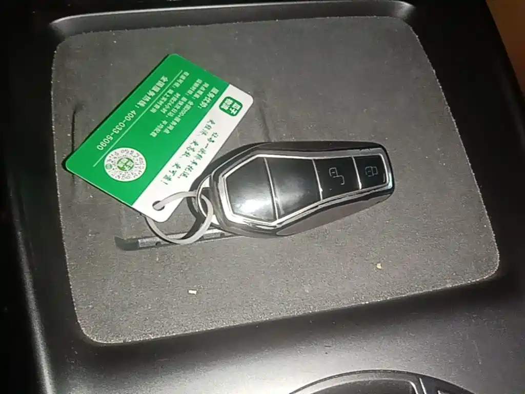 BYD Seal — фото 9