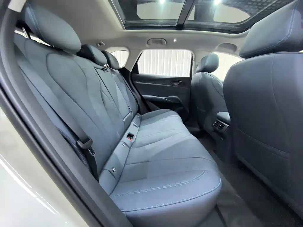 BYD Seal 06 DM-i Touring — фото 14
