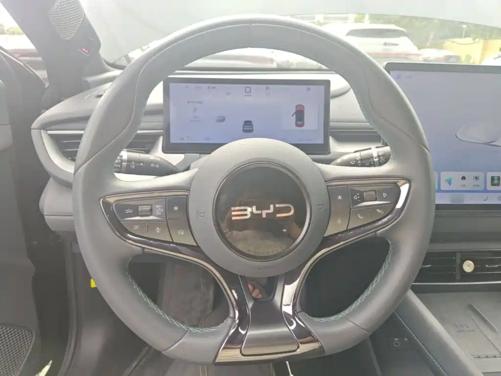BYD Seal 06GT — фото 11