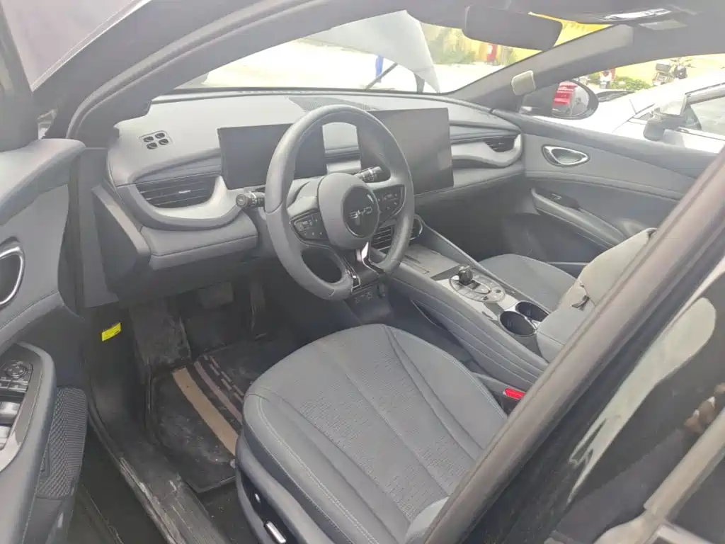 BYD Seal 06GT — фото 10