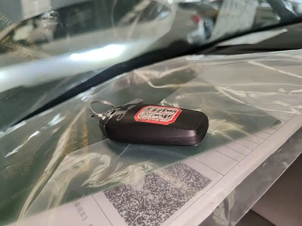 BYD Seal 07 DM-i — фото 9