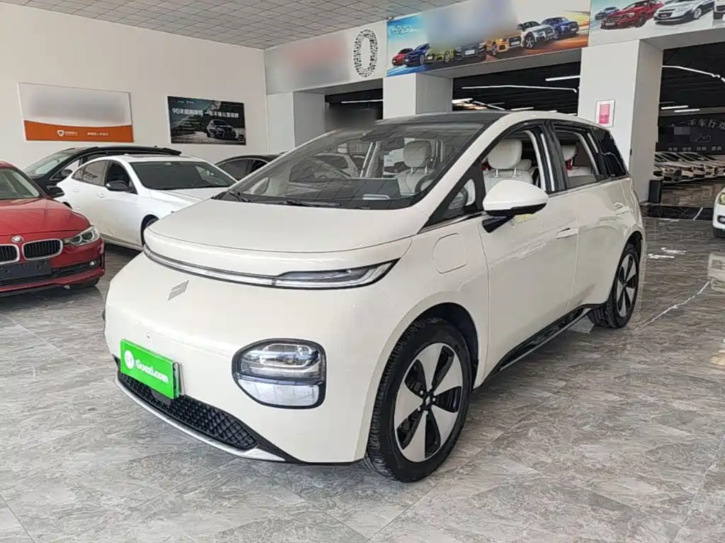Baojun Yunduo — фото 2