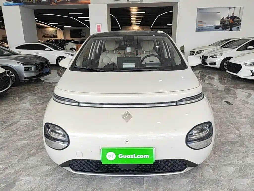 Baojun Yunduo — фото 3