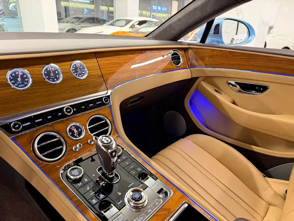 Bentley Continental — фото 7