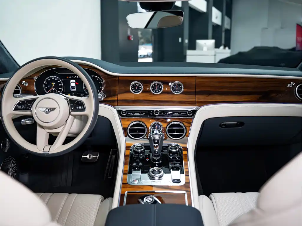 Bentley Continental — фото 15