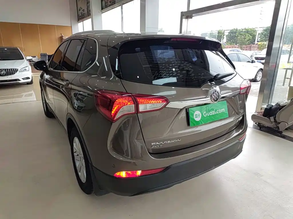 Buick Envision Plus — фото 5