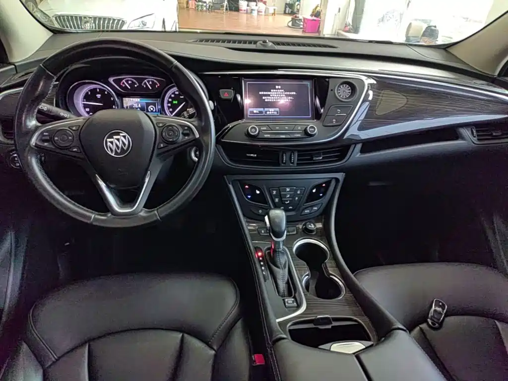 Buick Envision Plus — фото 10