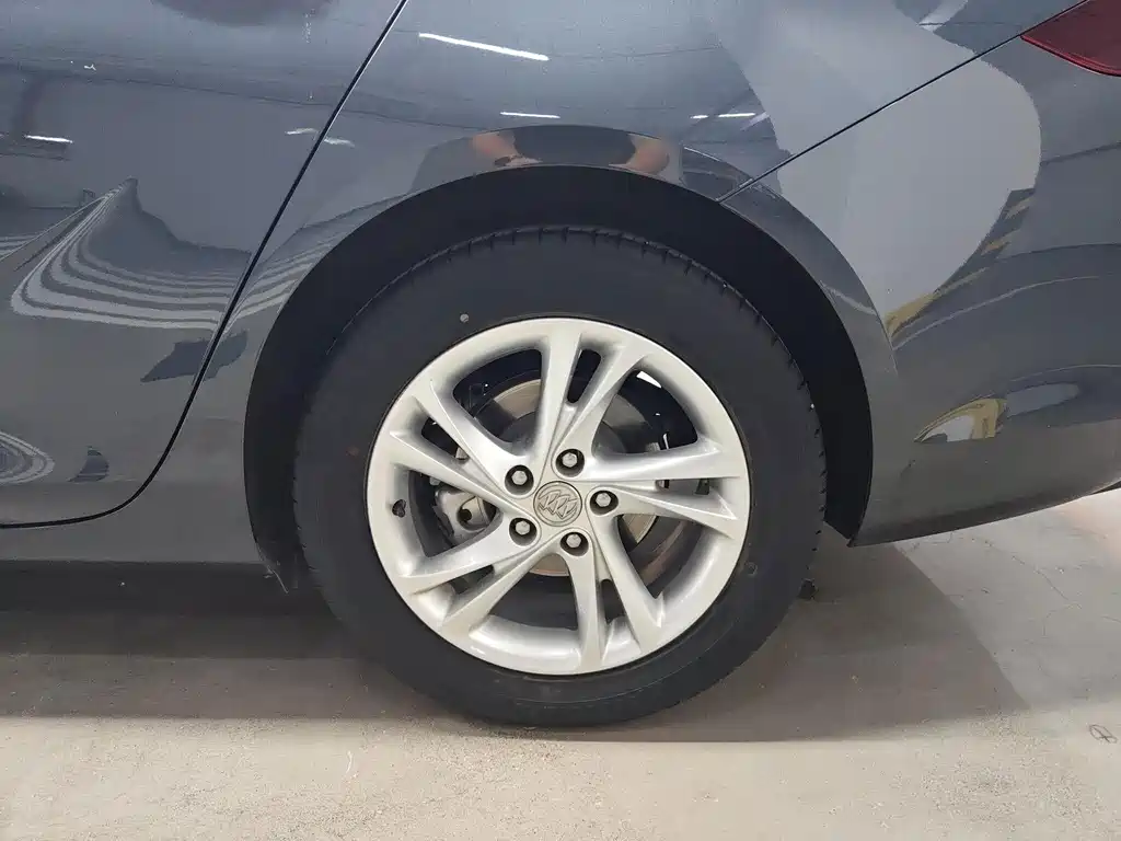 Buick Regal — фото 16