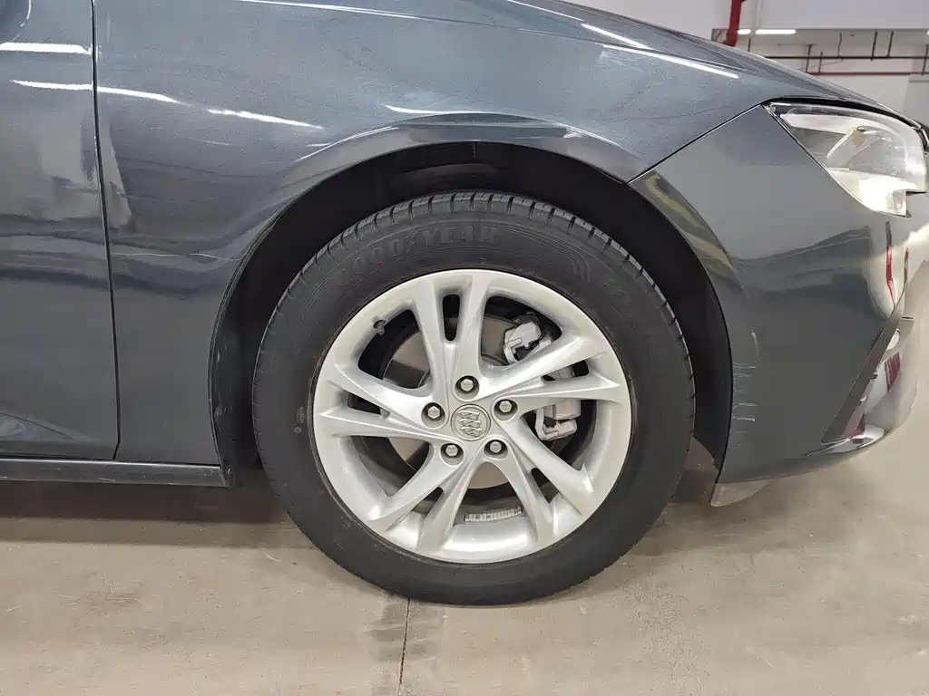 Buick Regal — фото 17