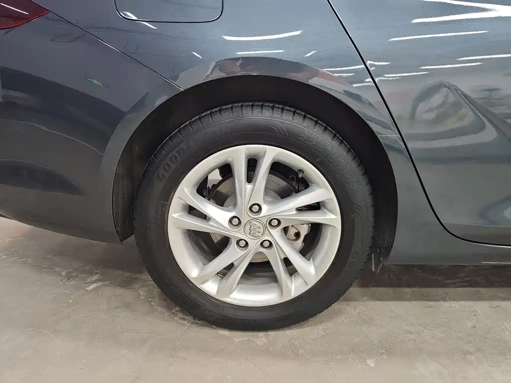 Buick Regal — фото 18