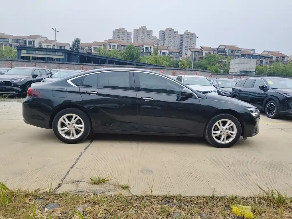 Buick Regal — фото 7