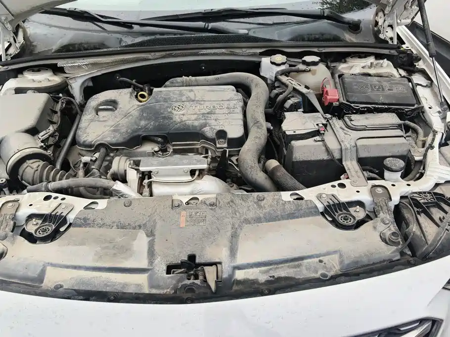 Buick Regal — фото 10