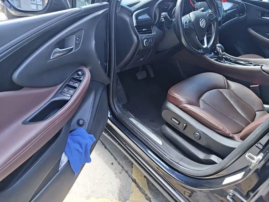 Buick Envision Plus — фото 14