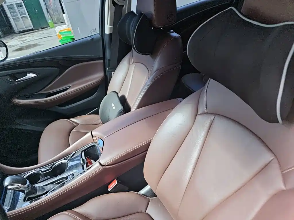 Buick Envision Plus — фото 8