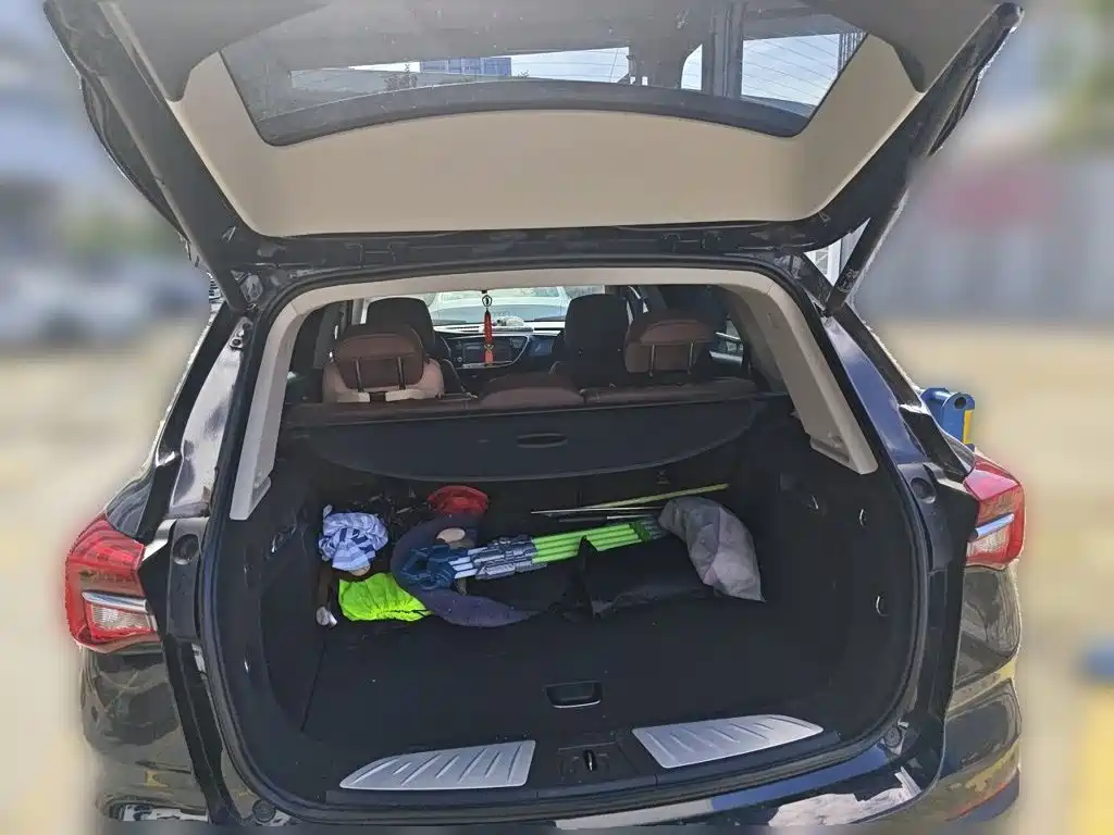 Buick Envision Plus — фото 10